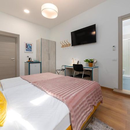 Polesana Rooms พูลา ภายนอก รูปภาพ